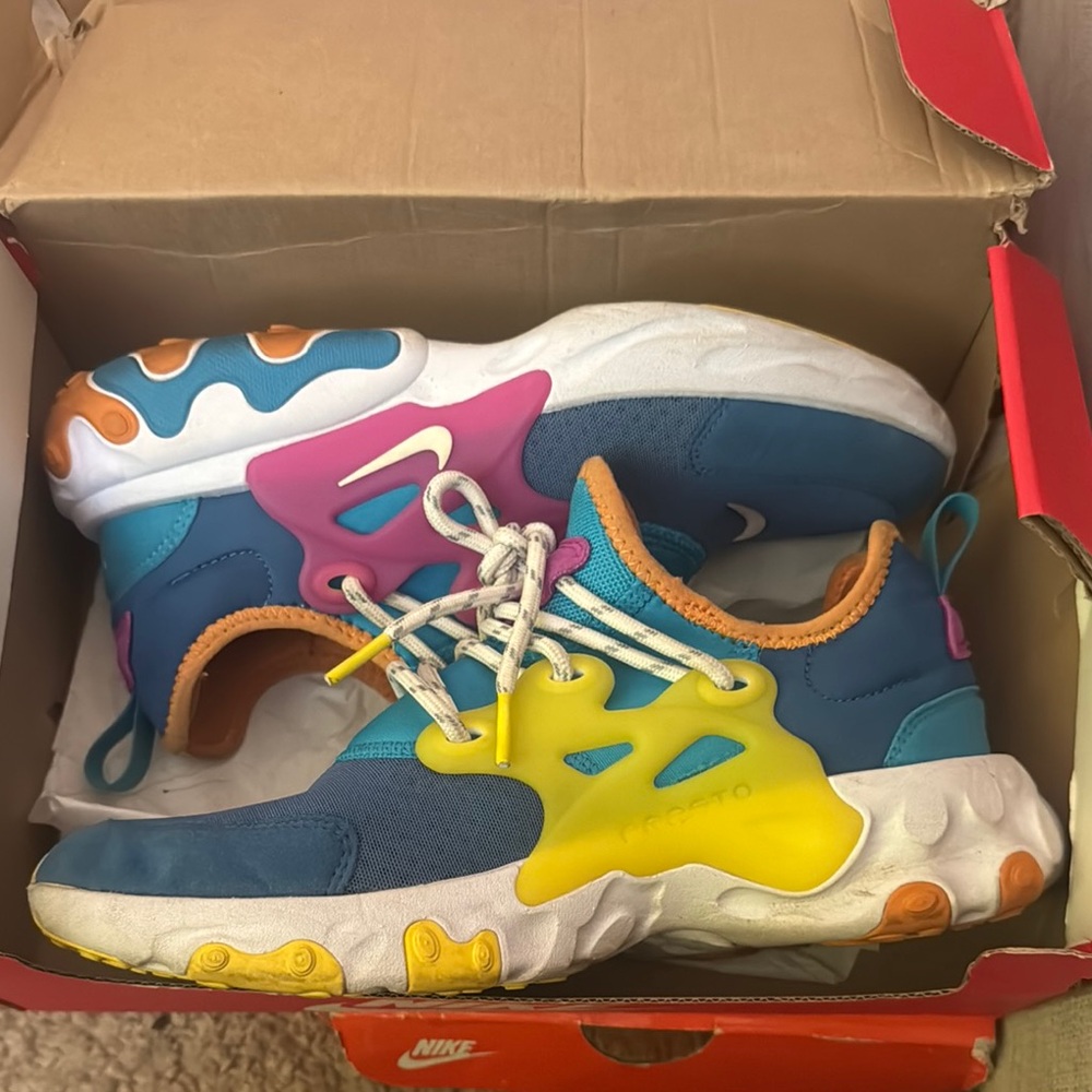 Nike Kids Multicolor Sneakers with Blue and Yellow